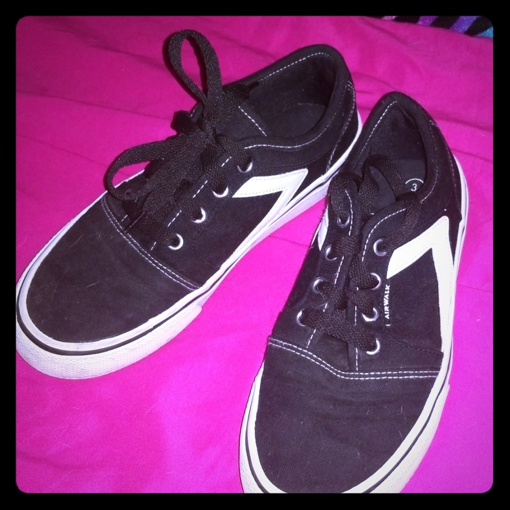 Girls shoes